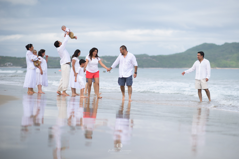 Family photo session in Puerto Vallarta — photo 18